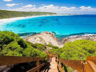 Australia’s extensive coastline serves up all kinds of idylic scenery and dive experiences
